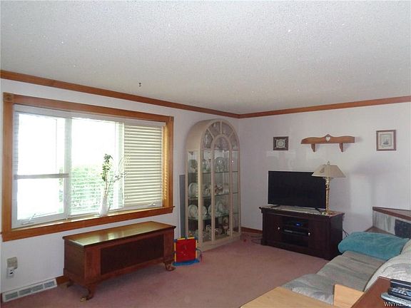 2nd image of 92 Jeffrey Dr