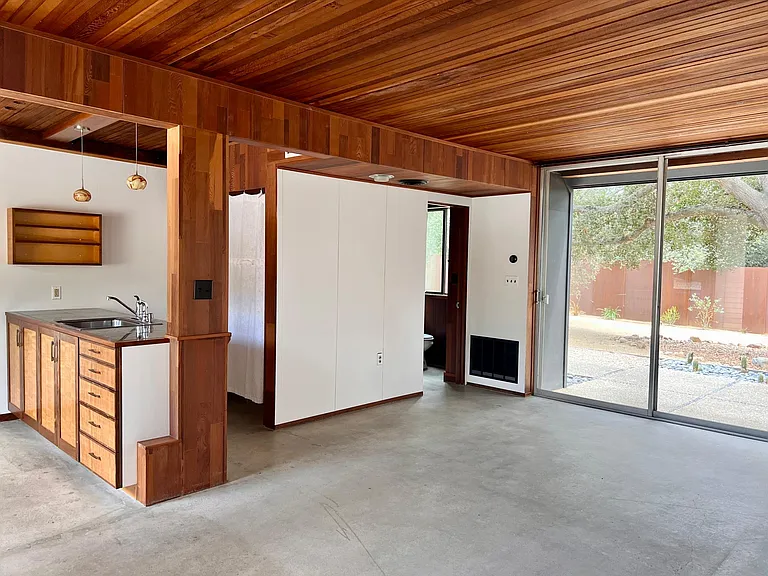 Carne Rd — Photo 25