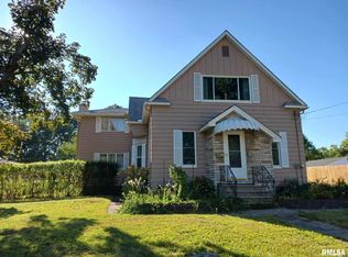 2052 30th St, Rock Island, IL