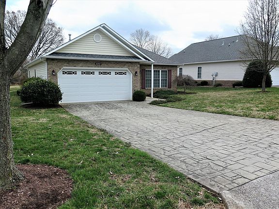 2nd image of 2261 Mattaponi Dr NW