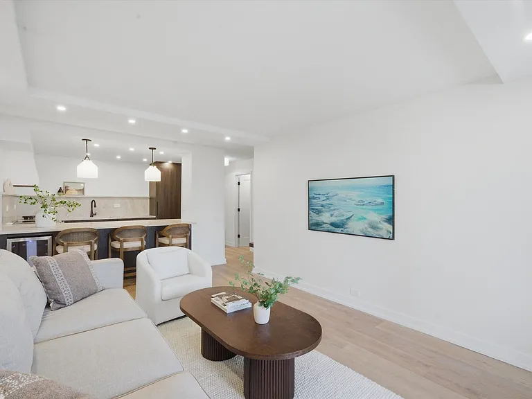1560 N Sandburg Ter #1210J — Photo 10