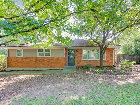4594 Chamblee Tucker Rd, Tucker, GA 30084