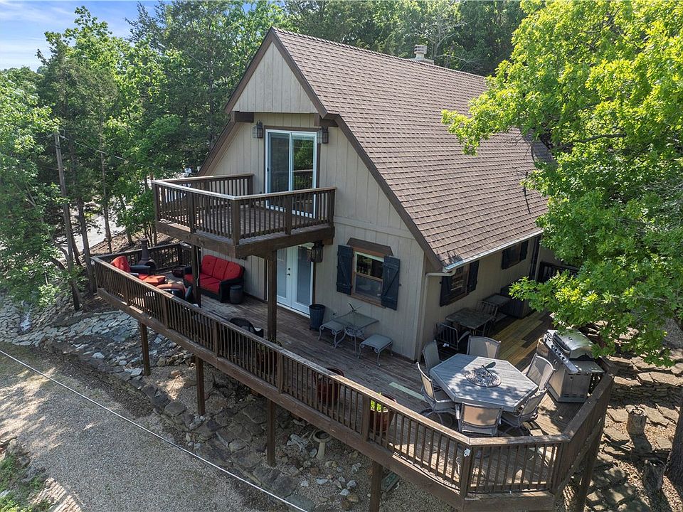 1st image of 21432 Lakeview Dr