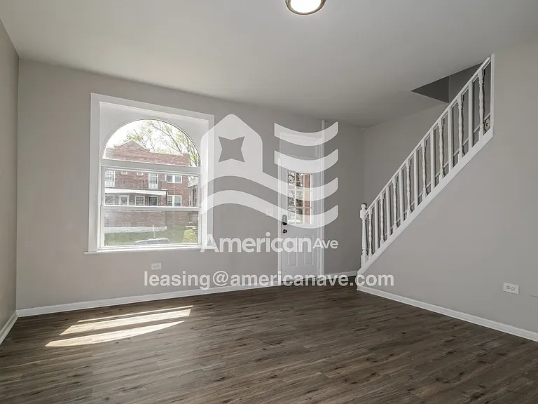689405_003_living_room_13685862.jpg