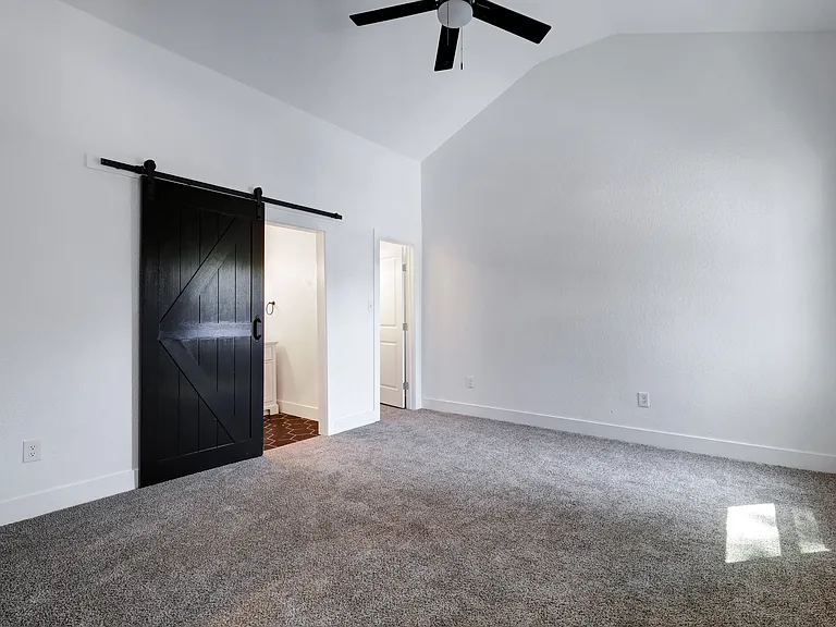2425 Monterey St — Photo 19