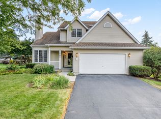 702 Aspen Way, Genoa, IL 60135