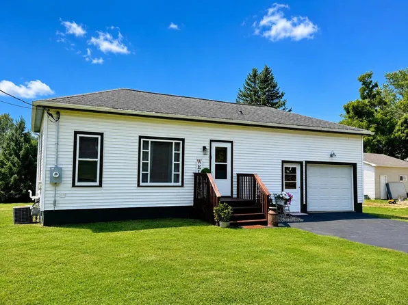 740 1st St, Glenwood City, WI 54013