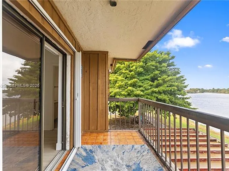 6745 NW 169th St #Townhouse G — Photo 18