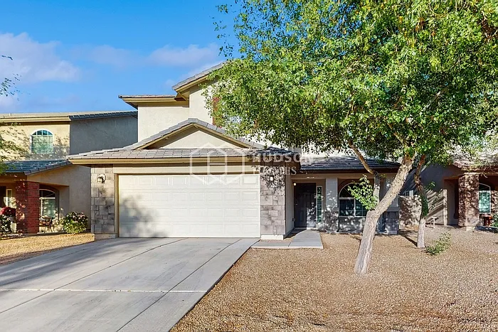 5 bed, 3.0 bath, 2331 sqft, $2,225 — Photo 3