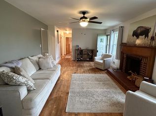 6803 Mariposa Dr, Louisville, KY 40214