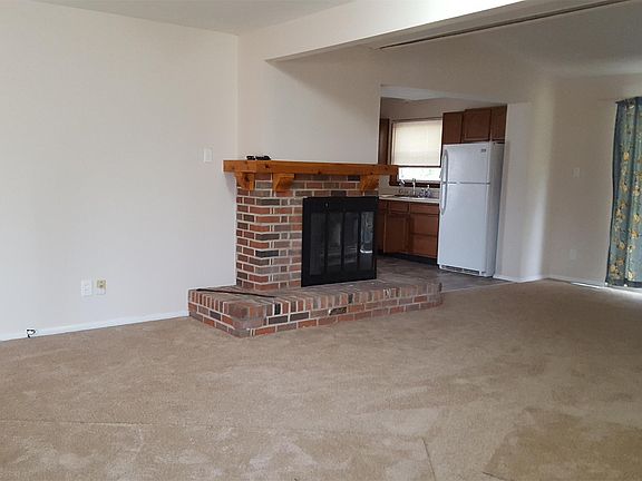 2nd image of 1030 Grenoble Ln