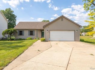 34154 Van Born Rd, Wayne, MI 48184