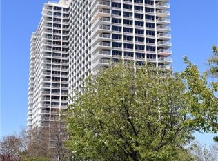 12700 Lake Ave APT 902, Lakewood, OH 44107