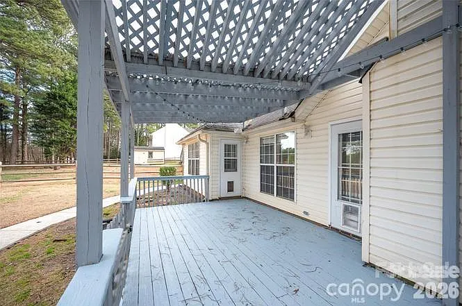 9117 Strattonville Ct — Photo 9