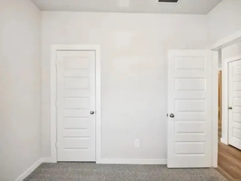 9450 Herons Preserve — Photo 36