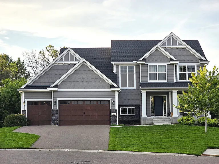 6431 Alvarado Ln N — Photo 1