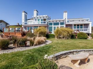 59 Guerrero St, Half Moon Bay, CA 94019