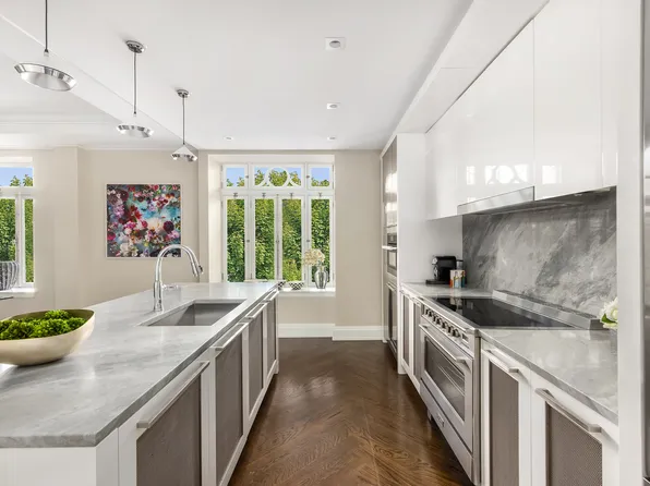 344 West 72nd Street 303 image 3 of 17