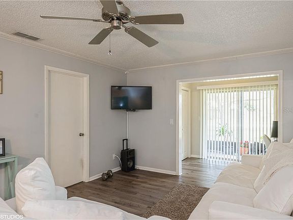 3rd image of 6444 Bonnie Bay Cir