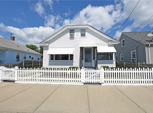 138 London Ave, Pawtucket, RI 02861