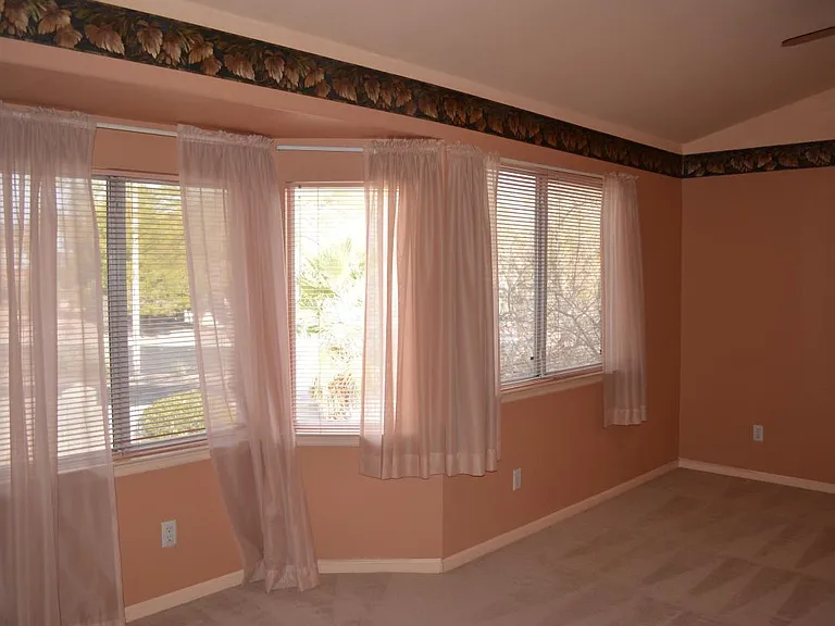 Sun Rose Ave — Photo 36