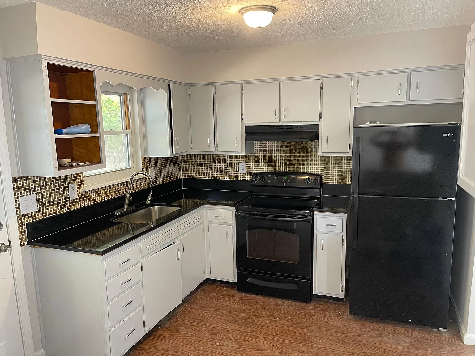 3801 Carpenter Dr — Photo 3