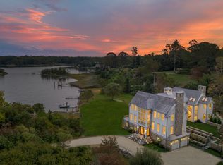 23 Raiders Ln, Darien, CT 06820