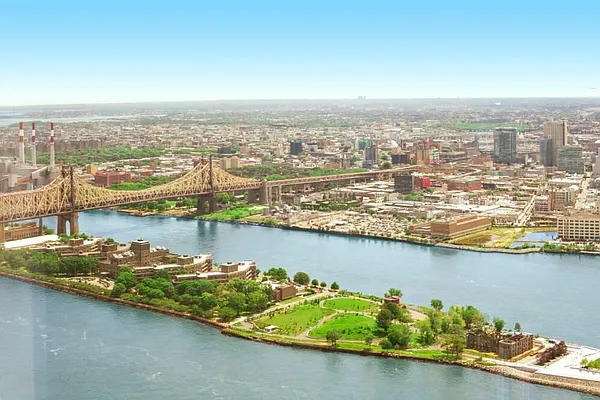 Rented by Town Residential | media 27