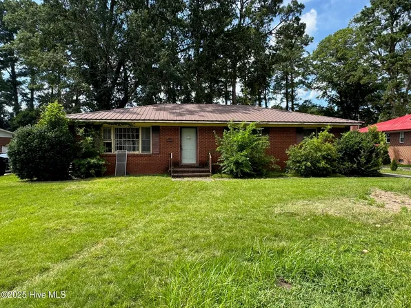 411 Lafayette Street, Clinton, NC 28328