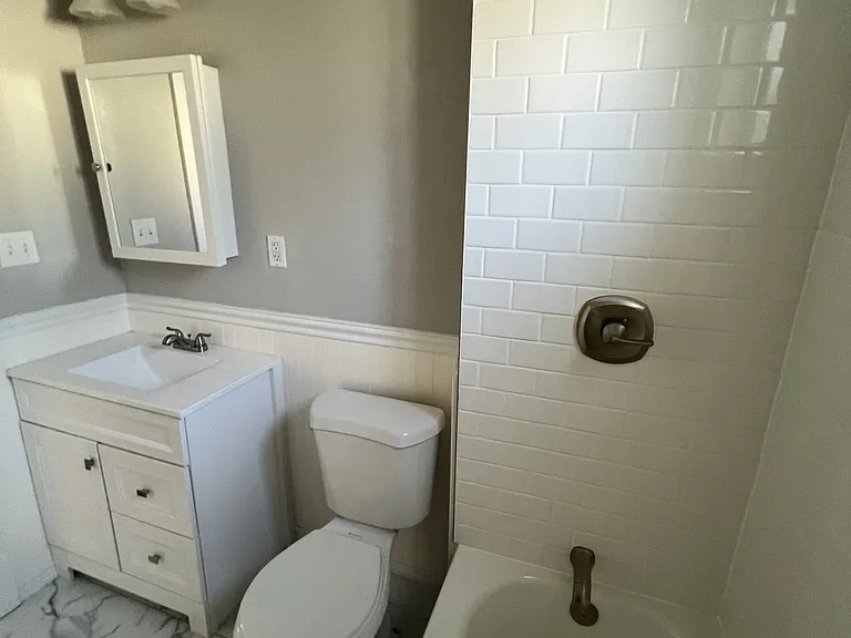 420 Lincoln St — Photo 9