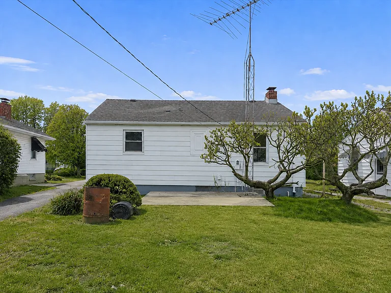 1814 Nicholson St — Photo 15