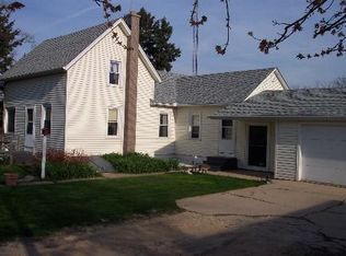 31926 Glidden Rd, Kingston, IL 60145