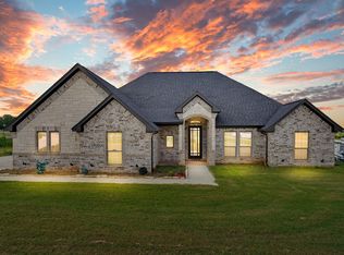 1011 Hope Ct, Boyd, TX 76023