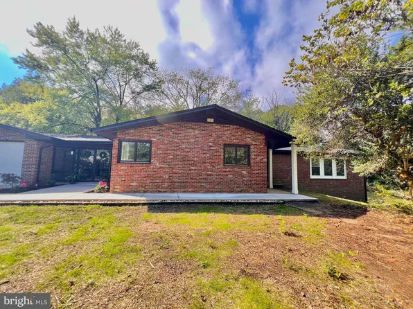 270 Ferry Rd, Fredericksburg, VA 22405
