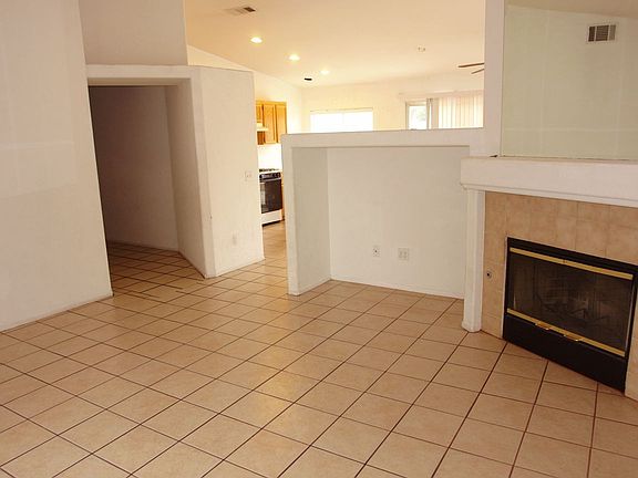 4th image of 45497 King Palm Dr