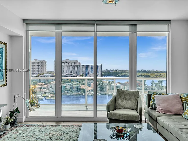 400 Sunny Isles Blvd #907 — Photo 7