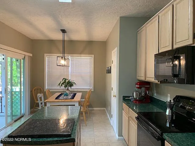 85 Sawmill Rd W — Photo 8
