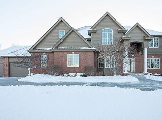 16355 Ridgemont St, Omaha, NE 68136