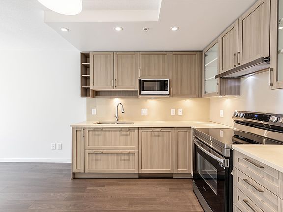 4th image of 5665 Boundary Rd #320