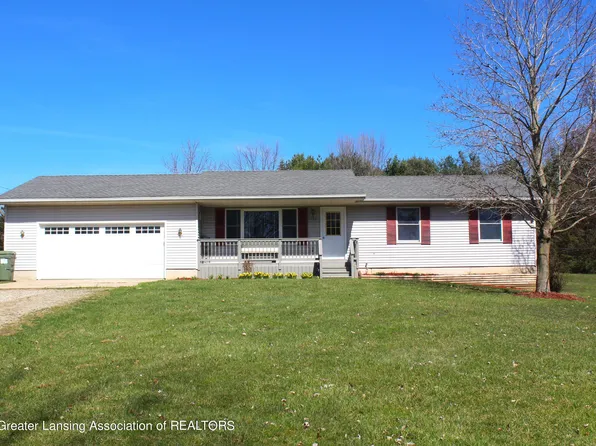 1086 Tyler Ln, Charlotte, MI 48813