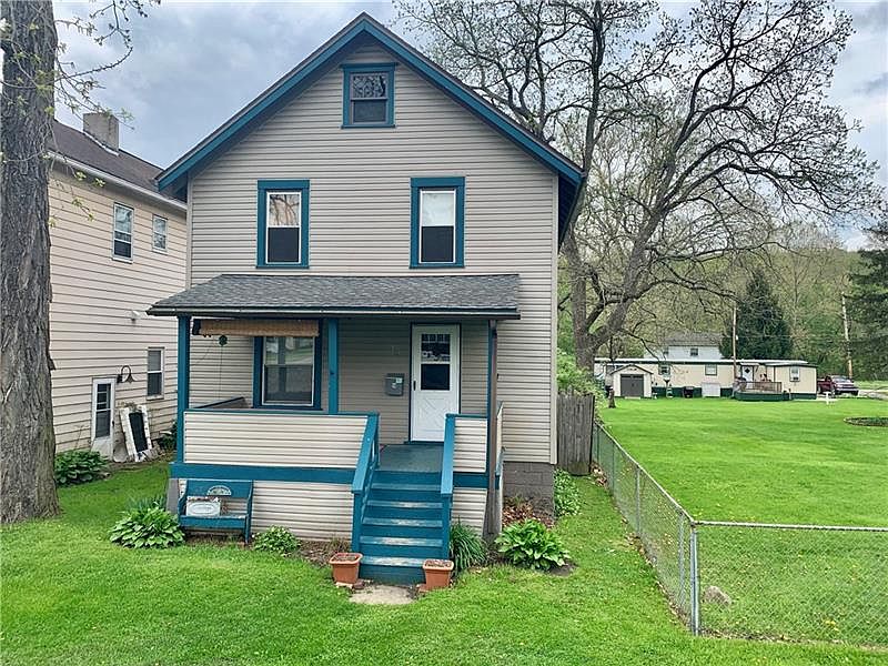 1st image of 18 Cooper Ave