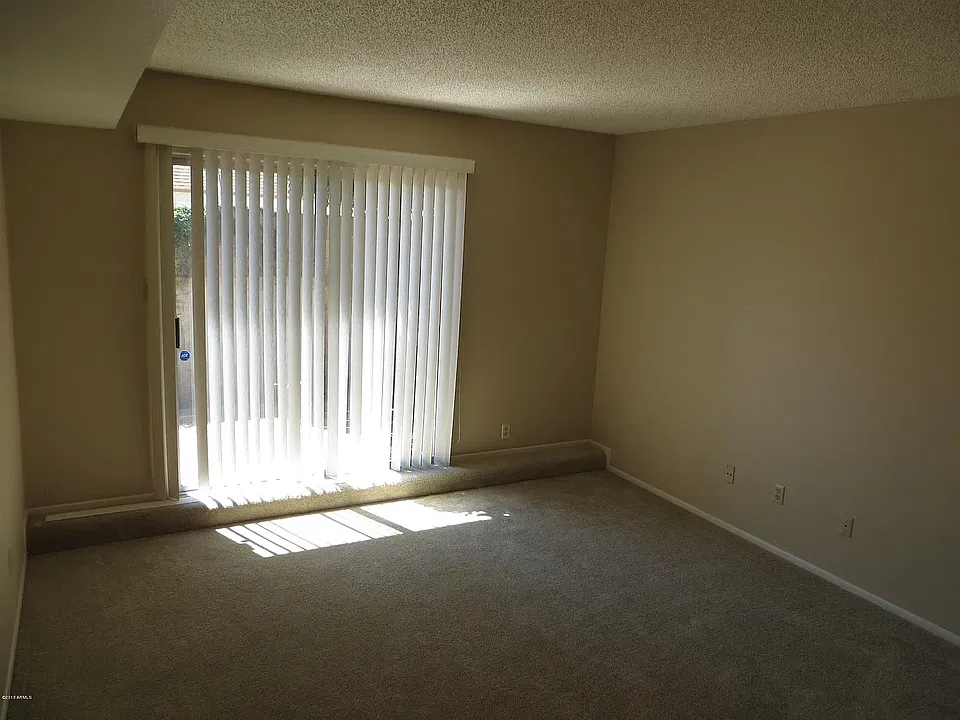 5221 S Deborah Dr