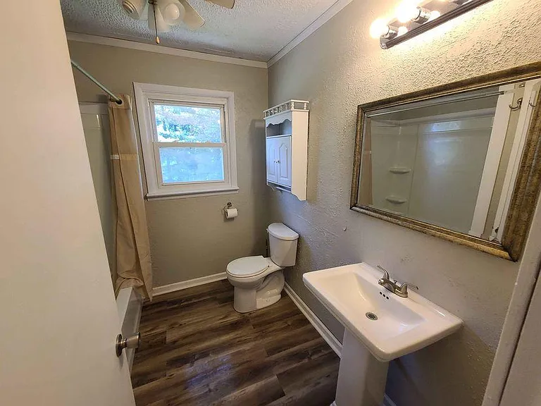 182 Delp St — Photo 26