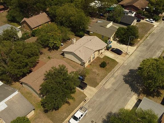 2nd image of 4139 Freestone St