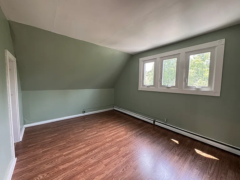 548 Potomac Ave #3 — Photo 9