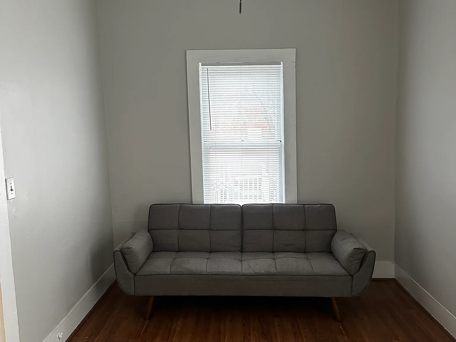 Studio, 425 sqft, $895 — Photo 3