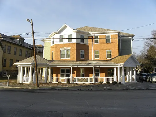 105 N Gilpin St Photo 1