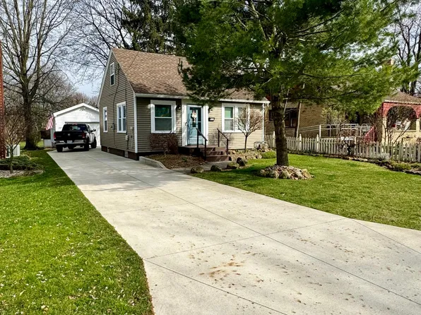 283 Oak St, Canfield, OH 44406