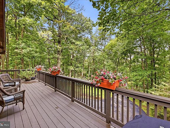 4th image of 168 Chestnut Trail Rd