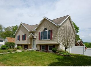 43 Woodycrest Rd, Meriden, CT 06451